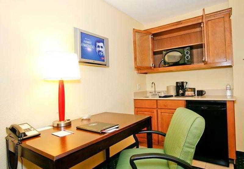 Best Western Hesperia-Victorville Suites Room photo